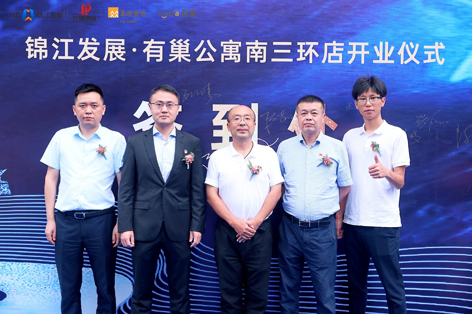 1656658399395029301.jpg 1656658399395029301.jpg